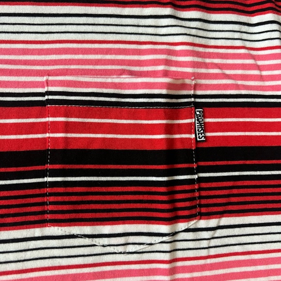 Broken Promises XL men’s shirt with pocket - Picture 4 of 6